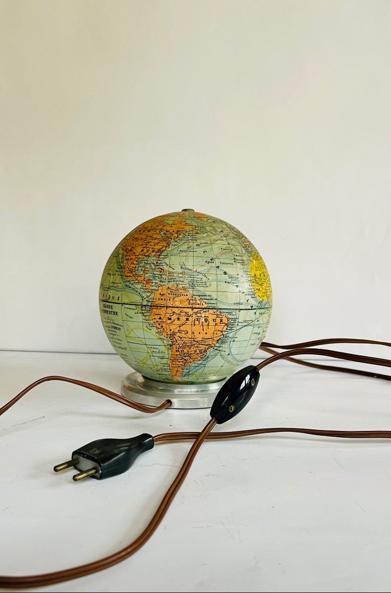 World Map Lamp -photo-2